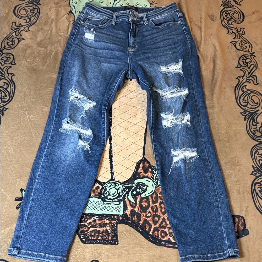 NWOT WOMENS size 29 Judy Blue Distressed Boyfriend Jeans in Blue